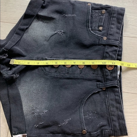 One Teaspoon Black Oak Lovers Distressed Denim Shorts - Picture 11 of 12